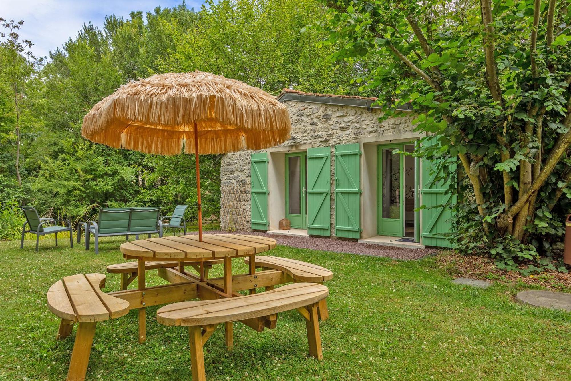 L'Oree De Giverny Limetz Buitenkant foto